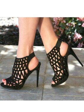 Steve Madden Black Geometric Cutout Stiletto Sandals Size 8